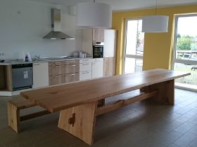 Massivtisch